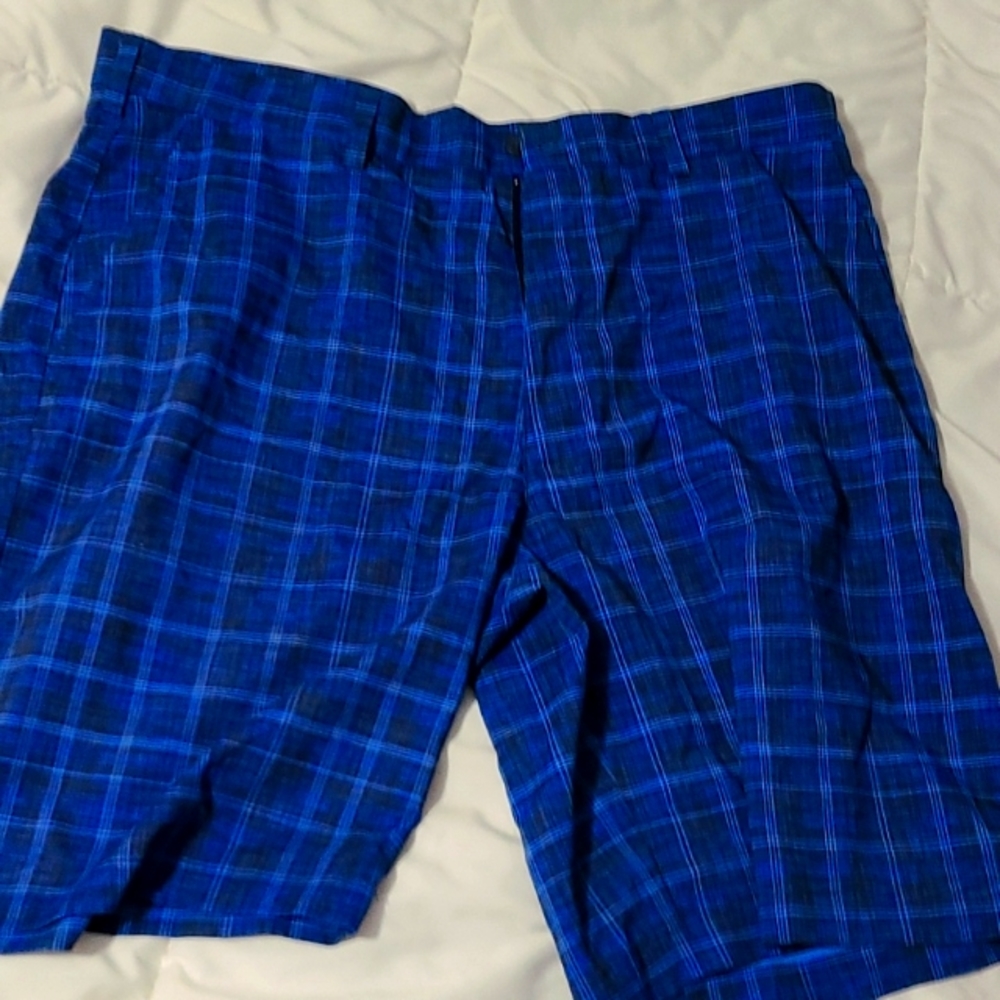 PGA brand golf shorts men's size 36
